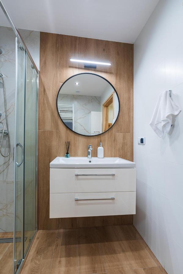 Ferienwohnung Roztoczanska Ostoja Adamow  Exterior foto